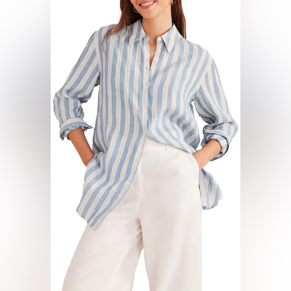 Boden Women's Blue and White Striped Button-Down Shirt